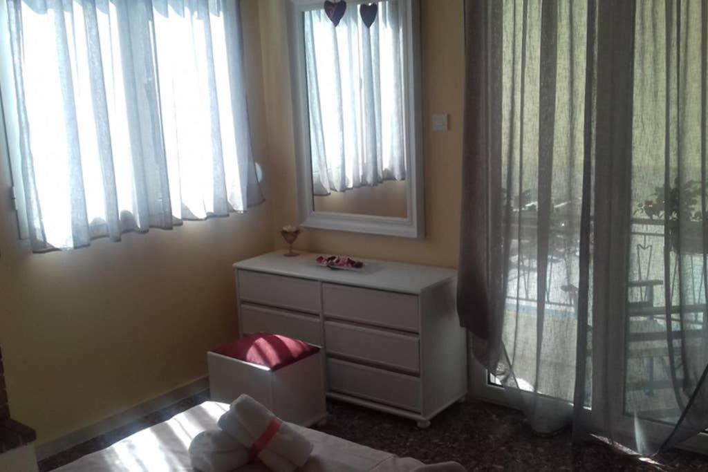 Appartamento Paris House 1 Patras Esterno foto